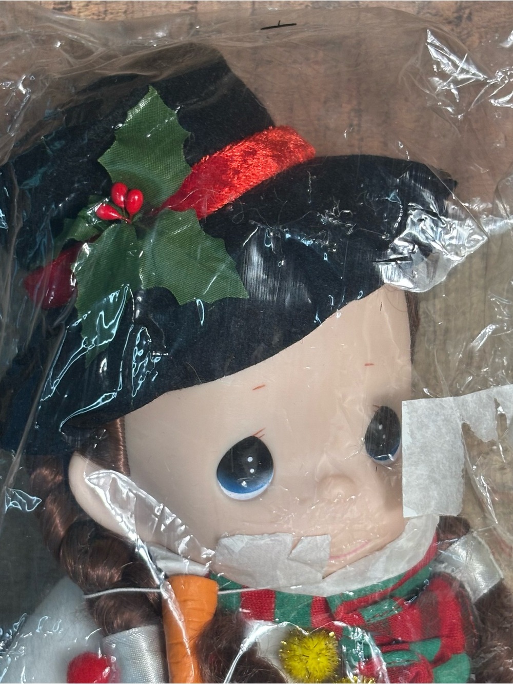 Precious Moments IT’S SNOW FUN WITHOUT YOU Brunette Doll 13” 2001 SEALED! - Picture 2 of 8